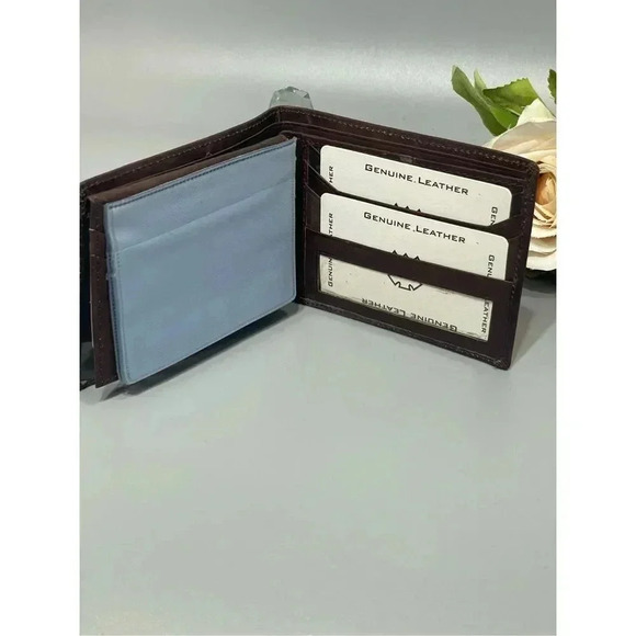 Santa Fe | Tooled Design Genuine Leather Bifold Wallet - Picture 2 of 8